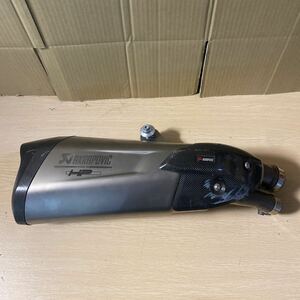 BMW S1000R AKRAPOVIC アクラポビッチ スリッ プオンカーボンマフラー 41R-04 9598 ジャンク 中古品