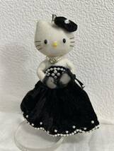 キティドレスアップコレクションHello Kitty Dress up Collection 黒ドレス着用（おまけスタンド付き）_画像1