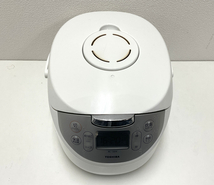 【A300】中古品　TOSHIBA　東芝　IHジャー炊飯器　RC-10HK　（W)ホワイト　1.0L　2019年製　動作確認済_画像1