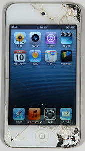 iPod touch,MD058J/A,32GB, белый, трещина на стекле, повреждение есть, б/у 