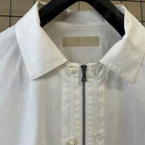 【meagratia/メアグラーティア】Zip-up 2way Shirt WHITE ジップアップ 2ウェイ シャツ ミリタリーデザイン パラシュートボタン の画像3