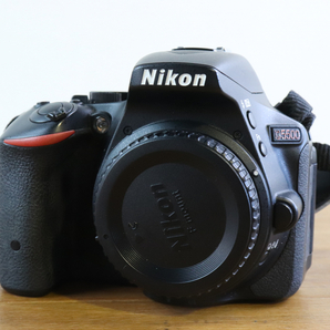 Nikon ニコン D5500 デジタル一眼レフカメラ 一眼レフカメラ カメラ 記念 写真 撮影 趣味 コレクション コレクター 025FEDFY90の画像3