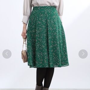 Reflect 新品76%オフ!【洗える】コツキ柄フレアスカート