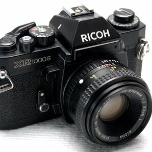 RICOH リコー製 Kマウント専用 人気の一眼レフカメラ XR1000Sボディ +（純正50mm単焦点レンズ付）希少な作動品（腐食なし）の画像1
