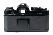 Nikon ニコン 昔の高級一眼レフカメラ FE（黒）ボディ 希少な作動品（腐食なし）_画像3