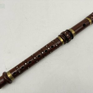2405600717 ▲ ネパール 木管 フルート 楽器 木製 バンスリ 民族 音楽 演奏 全長 約43.5ｃｍ 笛 中古の画像1