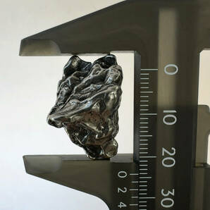 【E24604】 カンポ・デル・シエロ隕石 隕石 隕鉄 メテオライト 天然石 パワーストーン カンポ