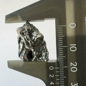【E24590】 カンポ・デル・シエロ隕石 隕石 隕鉄 メテオライト 天然石 パワーストーン カンポ