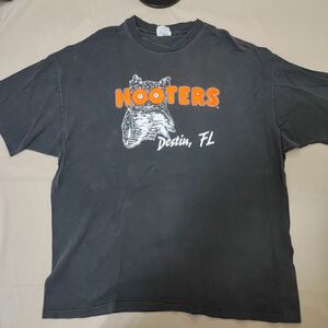 USA製　HOOTERS フーターズ　ブラック　フェード　シングルステッチ Tシャツ 半袖Tシャツ 黒 ビンテージ 古着