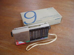 ソニー 9バンド ラジオ SONY ICF-4900 SW MW FM 1984 vintage 元箱入 付属品有 shortwave　Valuables Original box hobby radio collection