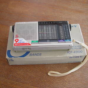 ソニー 9バンド ラジオ SONY ICF-4900 SW MW FM 1984 vintage 元箱入 付属品有 shortwave Valuables Original box hobby radio collectionの画像2