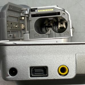 【P-69】 FUJIFILM FinePix A210 フジフィルム ファインピックス コンパクトデジタルカメラ 通電・シャッター確認済みの画像9