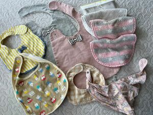 未使用 used よだれかけ bebe トイザらス H&M 10点　スタイ ビブ べべ お食事エプロン