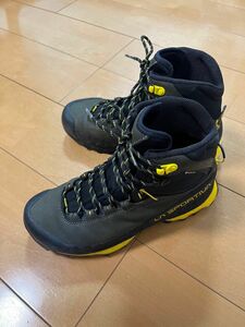 LA SPORTIVA (ラ スポルティバ ) のTX5 GTXユーロサイズ41 （26.1cm）　 トレッキングシューズ 登山靴