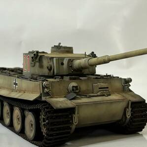 ドラゴン 1/35 WW.II ティーガーI 極初期型 第501重戦車大隊 車体番号121 チュニジア 1943年 完成品の画像1