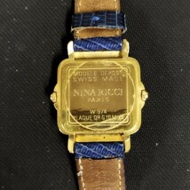 51516 NINA RICCI PARIS 腕時計 ニナリッチ 時計 ゴールド レディース スウィス製 レザー W 974 動作未確認 クォーツ PLAQUE OR G10m_画像5
