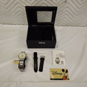 53104 Disney 腕時計 未使用品 タグ付き 箱付き ディズニー ミッキーマウス Mickey Mouse MC-888B-B-3E Limited Edition 0716 T & G