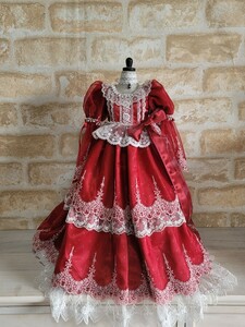  one-off costume QUEEN'S DOLL.. dress 
