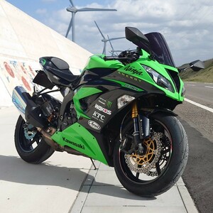 最終値引き！豪華パーツ多数！たっぷり車検2年！ZX-6R(636) 2013年式 カワサキ KAWASAKI 検索用 SS ミドルSS CBR YZF GSX 600R R6 600RR 