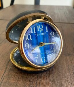 SEIKO 目覚まし時計 手巻き 中古稼働品　日差10分ぐらい　 置き時計