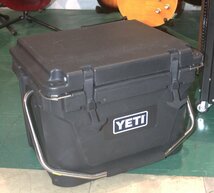 ☆中古品☆　YETI　イエティ　クーラーボックス　ブラック_画像1