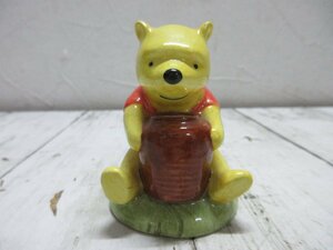 a Royal Doulton Royal Doulton Winnie The Pooh figi Lynn ornament bee mitsu meal ..-[ star see ]