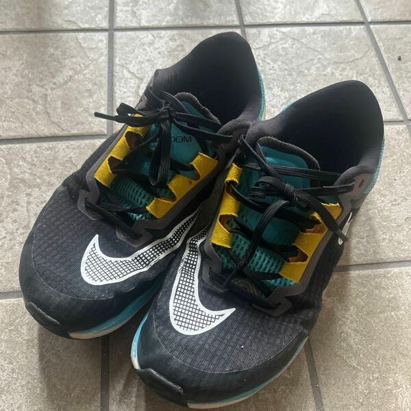 NIKE ナイキ スニーカー ランニングシューズ　26.5