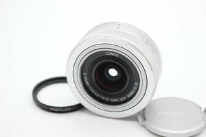 極上品◆Panasonic LUMIX G VARIO 12-32mm F3.5-5.6 MEGA O.I.S.◆0508(3708)