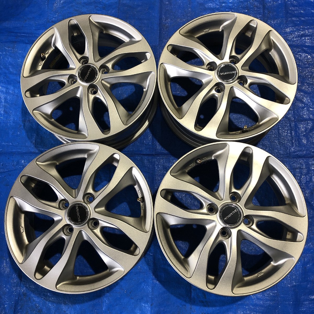 Leasing 15インチ 5.5J +43 100 4H ハイグリップタイヤ Leasing 15インチ 5.5J +43 100 4H ハイグリップタイヤ