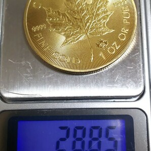 メープルリーフ 金貨 2015年 カナダ 大型金貨 エリザベス2世 美品 古銭 メイプルリーフ 金貨 ゴールド コイン 収納ケース付き の画像6
