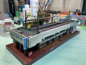  N gauge exhibition pcs .. electric railroad .. direct person station 