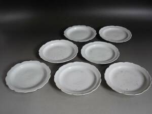 * era old clay white porcelain wheel flower plate 7 sheets persimmon right ..*