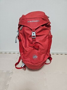 Mammut Crea Tour 25　マムート CREA TOUR 25は、日帰りトレッキングや日常使用に最適な、女性用ハイキング バックパックです。ほぼ未使用