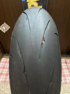 中古MCタイヤ 2023年製造 BRIDGESTONE BATTLAX RS11 200/55ZR17 パンク修理痕あり レーシング ストリート 200 55 17 0823 K4923