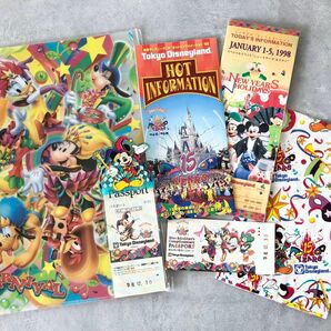 希少東京ディズニーランド　15周年記念ミッキーマウスのチケットフォルダー　チケット1998年発行2種類　園内パンフ　クリアファイル