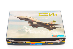 アートモデル ART MODEL 1/72 AU7209 ロシア／ソ連　MiG　E8-2　プラモデル　内袋未開封未組立