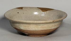  old fine art . old Karatsu plain Karatsu flat sake cup peach mountain era sake sake cup 