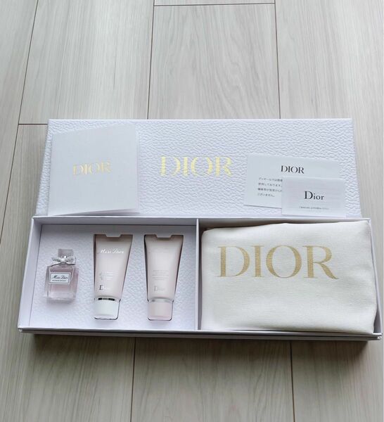 新品　Dior　ディオール　バースデー　ギフト　ノベルティ 非売品 ミスディオール