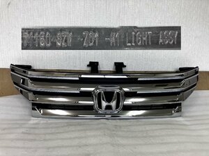 フロントGrille　Honda　Stepwgnスパーダ　RK5　磨き済　イルミ点灯テスト済♪　801583