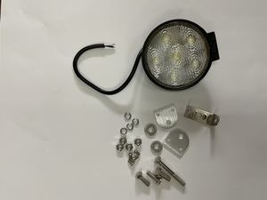 丸型LED作業灯18w 狭角タイプ 高輝度 LED6個　12-24V兼用