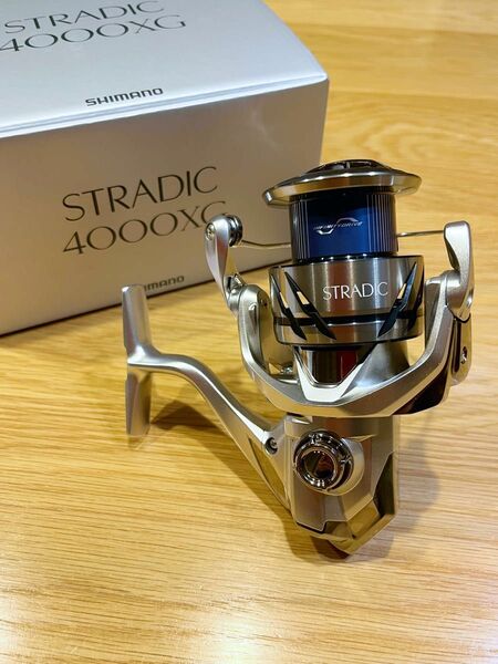 【新品未使用】シマノ23ストラディック 4000XG SHIMANO STRADIC スピニングリール　