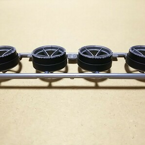 ミニ四駆 ペラハーフタイヤ ノーマル＋スーパーハードダミー 大径ナローサイズ 5本スポークシルバーホイール付きの画像3