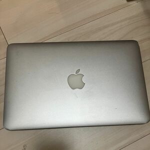 Apple MacBook 2011年製　A1370