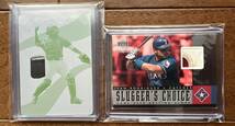 MLB　「Ivan Rodriguez」　メモラビリアカード 2枚セット　1/1 plate (+patch) + batting glove　 _画像1