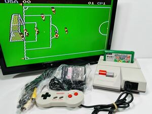 美品 動作品 ニューファミコン 本体 HVC-101 ＋コントローラー＋ACアダプター＋AVケーブル セット FC 任天堂 Nintendo (T33)