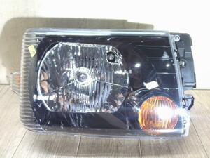 ミニキャブ GBD-U61V 　右　ヘッドランプ　ヘッドライト CD 3G83 A31 スタンレー P5701 8301A454