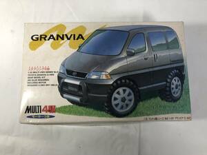 【未組立】　アオシマ　マルチ4駆　トヨタ　グランビア　GRANVIA