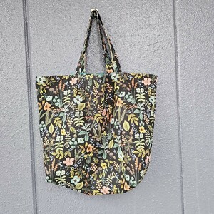 送料無料 ハンドメイド USAコットン 綿麻キャンバス COTTON＋STEEL ライフルペーパー ブラック黒 お花 エコバッグ 布カバン トート 大容量