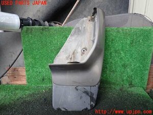 1UPJ-14881454]ハイラックスサーフ(KDN185W)右リアマッドガード(泥除け) 中古