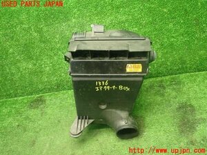 1UPJ-13362560] Renault * Kangoo (KWH5F1) air cleaner box used 